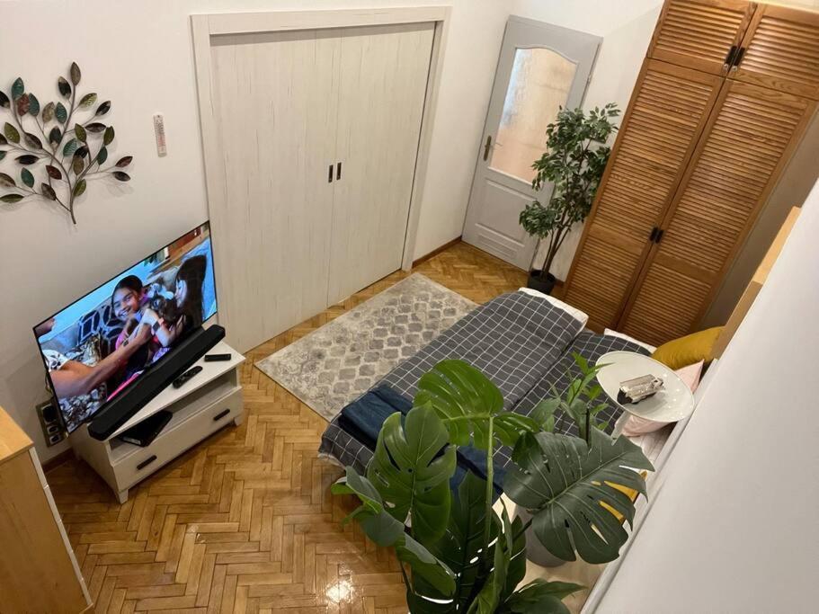 Awesome, 15 Mins To Center Home Будапеща Екстериор снимка